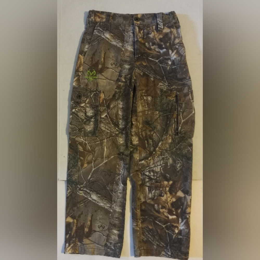 Realtree Camo Cargo Pants Boys Large (10-12)